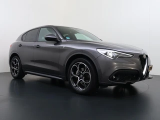 Alfa Romeo Stelvio 2.2 JTD AWD Veloce Automaat | VAN: € 34.900- VOOR: € 32.877,- UW HERFSTVOORDEEL: € 2.023,- | CAMERA| STOEL + STUURVERWARMING + MEMORY| KEY LESS ENTRY | LEDER | ADAPT. CRUISE CONTROL | 12 MND BOVAG GARANTIE / 4