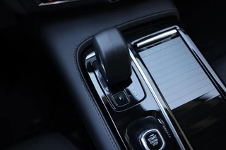 Volvo V90 2.0 T6 Plug-in hybrid AWD Essential Bright|Apple carplay|Navi|Automaat| / 13