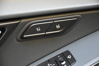 KIA Niro 1.6 GDi Hybrid ExecutiveLine |Trekhaak / 18