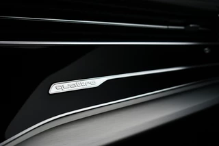 Audi Q7 55 TFSI e quattro S-Line  Rijklaar! Pano 22inch Contourzetels Luchtv / 63