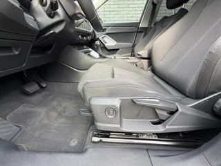 Audi Q3 45 TFSI e S edition I INCL. € 850,00 AFL.KOSTEN + BOVAG GARANTIE / 14