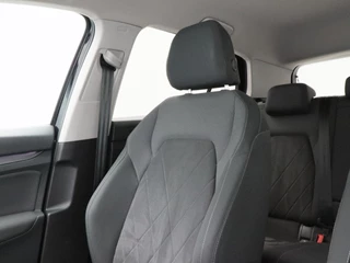 Volkswagen Golf 1.5 eTSi 150 Pk Automaat Style | Adaptive Cruise | Climatronic | Camera | CarPlay | Navigatie | 17 Inch / 31