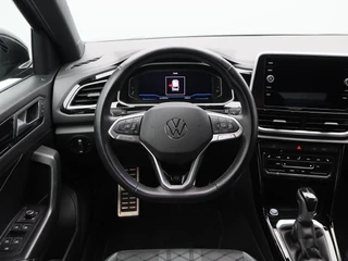 Volkswagen T-Roc 1.5 TSi R-Line Business 150 Pk Automaat | Trekhaak | Carplay | Virtual Cockpit | Adaptive Cruise | Keyless | Elektrische Achterklep | 18 Inch / 38
