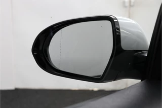 Kia Niro 1.6 GDi Hybrid DynamicLine  - Automaat - Trekhaak - Achteruitrijcamera - Navigatie - Cruise Control - Climate Control - 12 maanden bovag garantie / 69