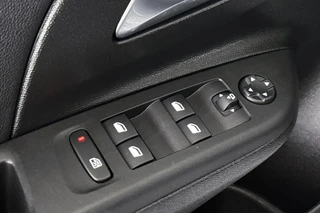 Opel Corsa 1.2 Turbo Hybrid GS Automaat Camera Apple CarPlay Dodehoek / 27