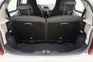 Peugeot 108 1.0 e-VTi Active | 5-Deurs | Airco | Bluetooth | Elektrische ramen voor | Multifunctioneel stuurwiel | Mistlampen voor | BTW auto / 4