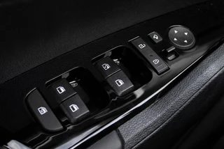 Kia Sportage 1.6 T-GDi Hybrid DynamicLine 230PK Camera l Adaptive Cruise | Carplay / 23