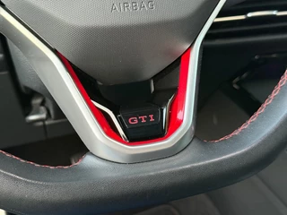 Volkswagen Golf 2.0 TSI GTI Panodak Leer Stoelverkoeling Head-Up / 36