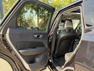 Volvo XC60 2.0 T8 Plug-in hybrid AWD Plus Dark / 16