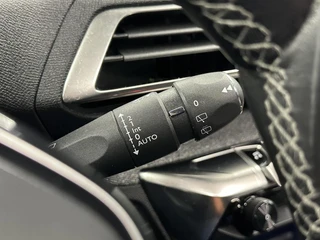 Peugeot 3008 1.2 PureTech Blue Lease Premium PANO CAMERA NAVI CRUISE CARPLAY. / 24