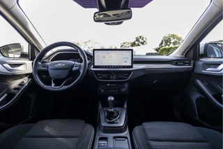 Ford Focus Wagon 1.0 EcoBoost Hybrid Titanium  | Carplay | Cruise | NL Auto / 33
