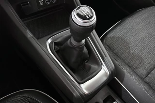 Renault Captur 1.0 TCe 90 Techno Navigatie Achteruitrijcamera Keyless / 24