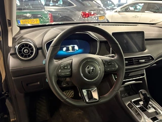 MG EHS 1.5 TGDI Luxury PHEV Facelift / automaat / 360camera / Leder/ carplay / Panorama-dak / 15