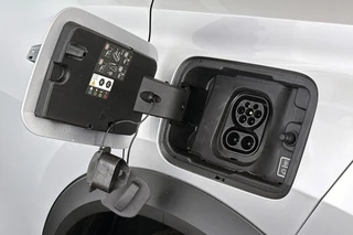 Opel Frontera Electric Edition 44 kWh Achteruitrijcamera Apple CarPlay SOH 100% / 27