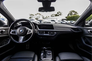 BMW 1 Serie 120i M-Pakket  | NL Auto | LED / 29