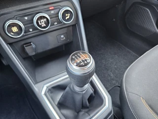 Dacia Sandero Stepway 1.0 TCe Comfort | 1e Eigenaar | Navigatie | Parkeersensoren | Cruise Control | Airco | Stuurbediening | Bluetooth / 25