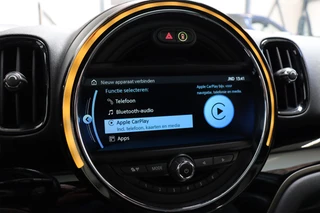 MINI Countryman John Cooper Works ALL4 Chili Automaat  / Navigatiesysteem Plus / Leder / Panoramadak / Harman Kardon / Stoelverwarming / Achteruitrijcamera / 19 Inch / Sportstoelen / Parkeersensoren voor+achter / Climate Control / Head-Up Display / 28