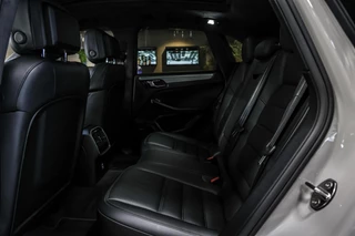 Porsche Macan 2.9 Turbo|Krijtgrijs|Pano|Leder|Chrono|Luchtv. / 11