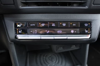 Opel Frontera 1.2 Turbo Hybrid GS 7p. 5 JR GARANTIE | Winterpack | Cruise control | Achteruitrijcamera | BLIS / 23