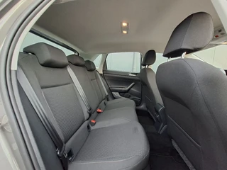 Volkswagen Polo 1.0 TSI Comfortline * Navigatiesysteem * 37.000KM! * Cruise control * LM Velgen * / 19