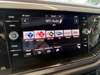 Volkswagen Polo 2.0 TSi 200pk GTi DSG 5-drs  SCHUIFDAK/BEATS/KEYLESS/CAMERA/DODEHOEK/1E EIGENAAR! / 18
