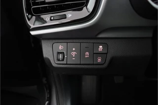 Kia Stonic 1.0 T-GDi MHEV DynamicPlusLine  Apple Carplay/Android Auto - Cruise Control - Climate Control - Navigatie - Stuur/Stoel Verwarming - Fabrieksgarantie tot 10-2031 / 21