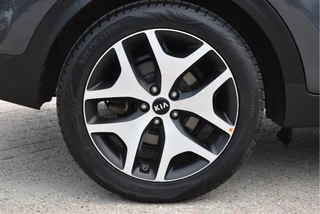 Kia Sportage 1.6 T-GDI 4WD GT-Line First Edition 177 PK  | NL-Auto | Camera | DAB | Nav | Leder | Keyless | Trekhaak | 4-Seasons / 29