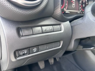 Nissan Juke 1.0 DIG-T N-Connecta '' Camera - Infotainmentsystem - PDC - Clima '' / 31