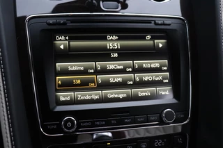 Bentley Flying Spur 6.0 W12 | LEDER | SCHUIFDAK | KERAMISCH | NAIM SOUNDSYSTEM | ENTERTAINMENT ACHTERIN | STOELVERKOELING/VERWARMING | MASSAGE | CAMERA | AIRCO | CRUISE | NAVI | / 72