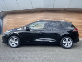 Renault Clio Estate 1.2 Dynamique / 6