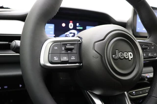 Jeep Avenger Avenger 54 kWh | Navigatie | LED projector koplampen | Elektrische achterklep | 18'' lichtmetalen velgen | Camera | Stoelverwarming | Snel leverbaar! / 30
