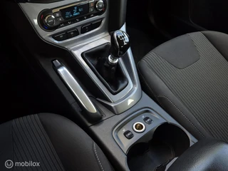FORD FOCUS 1.0 ECOBOOST TITANIUM/CLIMATE/STOELVERWARMING/KEYLESS/BLUETOOTH / 28