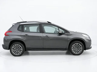Peugeot 2008 1.2 PureTech Blue Lion / 5