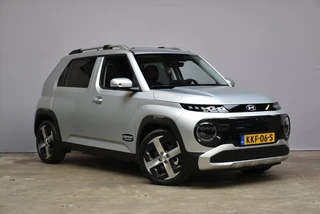 Hyundai Inster 49 kWh Evolve Sky + Winter en Tech pack / 5