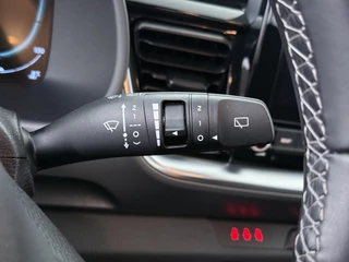 Kia Stonic 1.0 T-GDi MHEV DynamicLine  - Apple Carplay/Android Auto - Achteruitrijcamera - Cruise Control - - Fabrieksgarantie t/m 05-2032 / 26