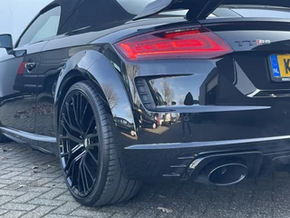 Audi TT RS Roadster TT 2.5 400pk 5-Cil Quattro B&O Camera Stoelverw. 20 Inch / 12