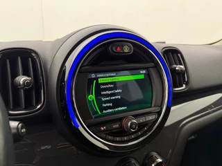Mini Mini Countryman 1.5 Cooper | Automaat | Cruise control | Stoelverwarming | Parkeersensoren | Afneembare trekhaak / 20