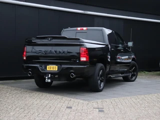 Dodge Ram 1500 5.7 V8 4x4 Crew Cab Classic | LEDER | SCHUIFDAK | LPG | TREKHAAK | NAVIGATIE / 4