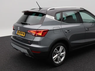SEAT Arona 1.0 TSi 115 Pk Fr Business Intense | Carplay | Cruise Control | Climate Control | Camera | Parkeersensoren | 17 Inch / 16