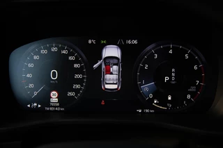 Volvo XC40 2.0 B4 Inscription Leder|Keyless|DAB+|LED / 9