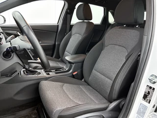 Hyundai I30 1.0 T-GDi MHEV Comfort Smart | Camera | Navigatie | Stoel-/Stuurverwarming | CarPlay | Cruise Control / 6