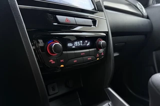 Suzuki Vitara 1.4 Boosterjet Style Smart Hybrid | Parkeersensoren | Navigatie | Cruise control | Climate control | Achteruitrijcamera / 26
