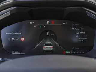 Lynk & Co 01 1.5 Black Edition Panoramadak|360° Camera|ACC|Stoelverwarming|Navi|Carplay / 13