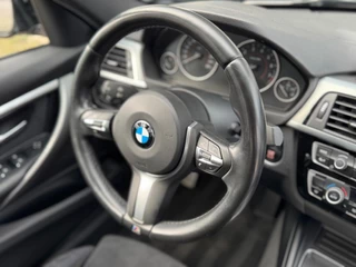 BMW 3 Serie 318i Executive M Sport I Navigatie I Trekhaak I Xenon I Dealer ond. I NL auto / 30