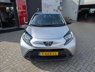 Toyota Aygo X Play NL-AUTO 100% DEALER OH METALLIC AIRCO ANDROID/APPLE CRUISE CONTROL / 14