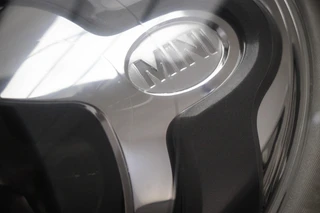 MINI 5-Deurs 2.0 Cooper S Chili Serious Business | PANORAMADAK | HEAD UP | LEDER | STOELVERWARMING | CLIMA / 19