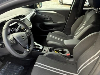 Opel Corsa Electric Long Range GS 51 kWh | Camera | Winterpakket | LM-Velgen | GS Stoelen | Park Pilot | 3-Fase | Led Verlichting | / 12