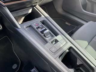CUPRA Leon Sportstourer 1.4 e-Hybrid VZ Performance 245 pk  | 1e eigenaar | dealer onderh. | panoramadak | elektr. a. klep | kuipstoelen / 38
