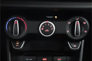 Kia Picanto 1.0 DPI DynamicLine  - Achteruitrijcamera - Navigatie - Airco - Cruise Control - Apple Carplay / Android Auto - Fabrieksgarantie tot 05-2031 / 29