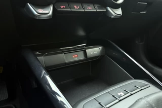 Kia Stonic 1.0 T-GDi MHEV DynamicPlusLine | Navigatie | Apple Carplay | Cruise Adaptief | Climate Control | Camera+sensoren | Keyless Entry&Start / 26